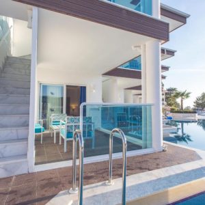 Garcia-Resort-Spa-Swim-Up-Kamer