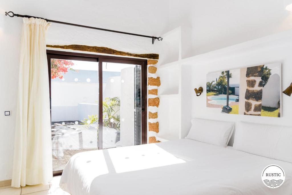 Villa-met-2-Slaapkamers-en-Prive-Zwembad