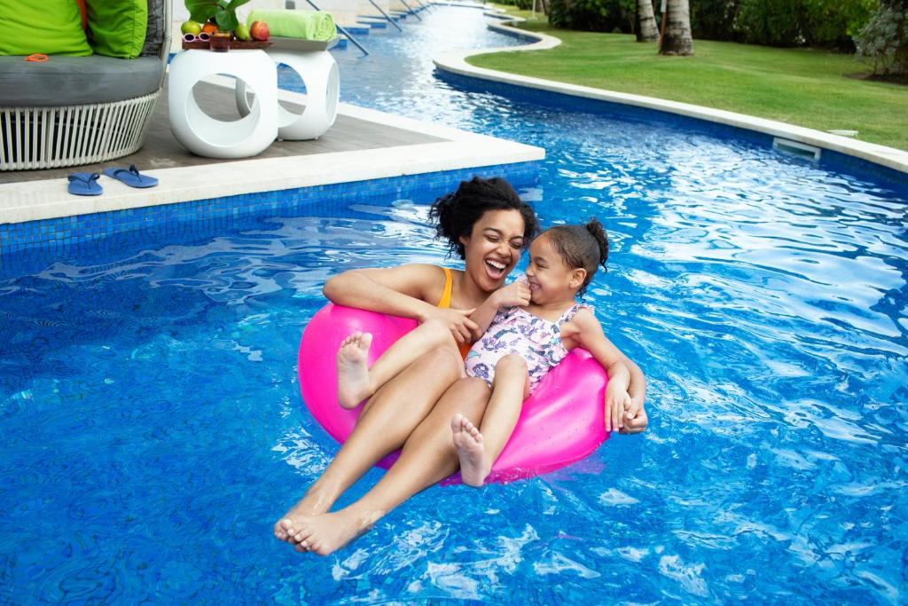 Pad-Suite-met-Directe-Toegang-tot-Zwembad