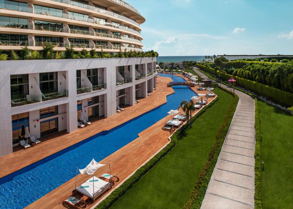 Maxx-Royal-Belek-Swim-Up-Rooms