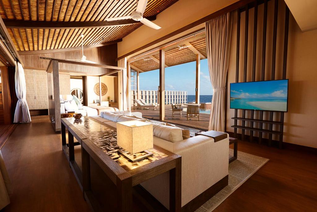 Residence-met-2-Slaapkamers-en-Eigen-Zwembad