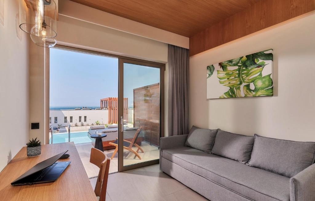 Enorme Santanna Island Swim-Up Kamers Kreta